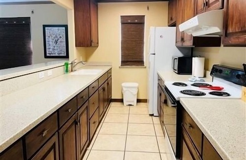 Port Mansfield House | 2 Boat Slips with Lifts. Fishing Light. 2 Bedroom, 2 Bath.