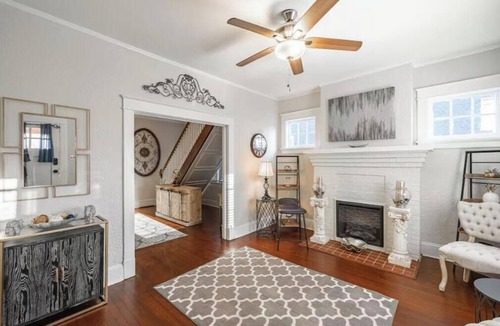 South Richmond Apartment | 2 BR Charming Single Family Home near VCU