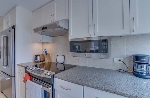Shaw Apartment | 2 BR Fully Furnished Apartment at Penn Quarters - Surrounded by Best Restaurants in Town