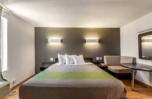 San Marcos Hotel | 2 Full Beds | Non-Smoking, Kitchen