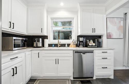 Cherry Street House | 2 Luxury Homes | Utica Square | 5 BR & 4 BA