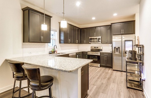 Fayetteville House | 2 Mi to Lake Rim Park: Home w/Private Yard!