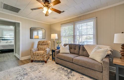 Lexington House | 2 Mi to Uptown Lexington: Pet-Friendly Getaway!