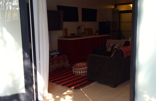 Marina Peninsula Apartment | 2 Min Walk to the Beach *Free Gift Basket For New Bookings*