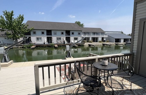St. Marys Ski Chalet | 2 minute boat ride to the main lake! Newly remodeled waterfront lake house!