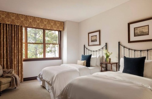 Uptown Hotel | 2 Premier Suite 2Beds Balcony | Hotel Granduca | Antique Décor Near The Galleria