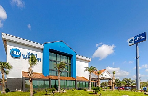 Central City Hotel | 2-Star Hotel ∙ Best Western Corpus Christi Airport Hotel