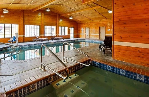 Laurel Hotel | 2-Star Hotel ∙ Best Western Yellowstone Crossing