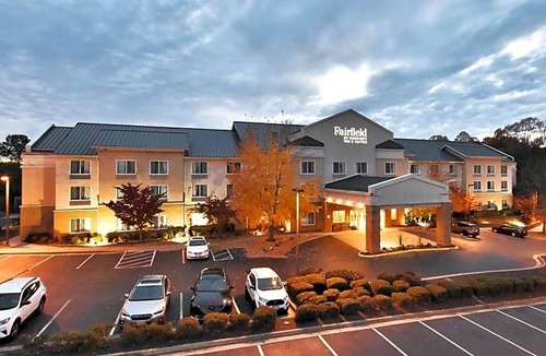 Innsbrook Hotel | 2-Star Hotel ∙ Fairfield Inn & Suites by Marriott Richmond Innsbrook