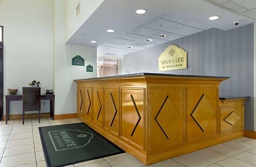 Terry Sanford Hotel | 2-Star Hotel ∙ Wingate by Wyndham Fayetteville/Fort Bragg