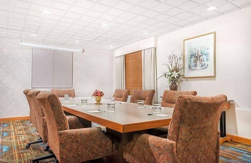 Lima Hotel | 2-Star Hotel ∙ Wingate by Wyndham Lima