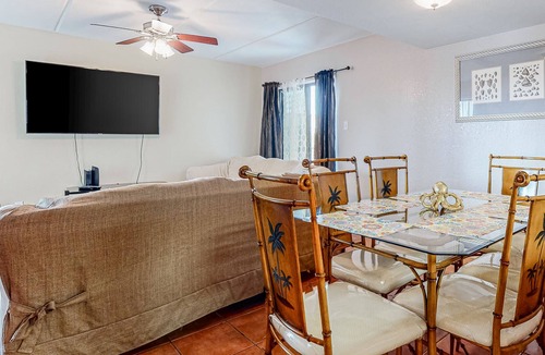 South Padre Island Condo | 2-story condo with on-site pool & pool views - private balcony & washer/dryer