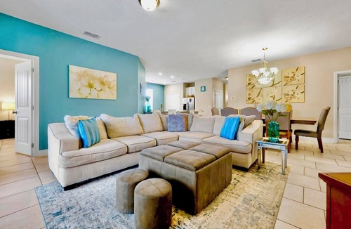 Loughman House | 20 min to Disney , Epic , Star Wars , Gameroom ,Pool Luxe dw7
