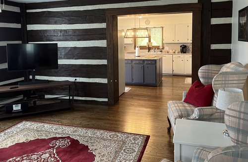 Tyrone Other | 20 min to State College! 1860’s country home. Spacious/quiet/walking tr