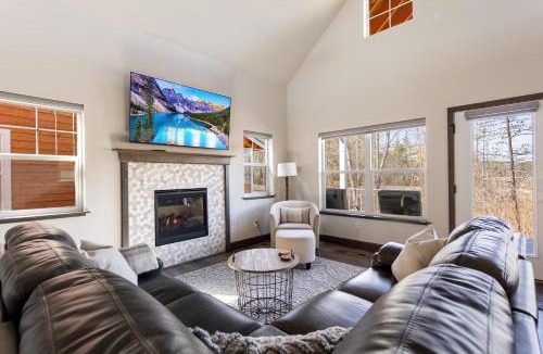 Dover Bay House | 20 Pomrankey Ln