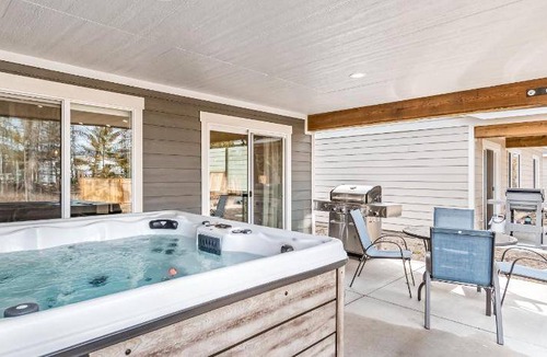 Ponderay House | 200 m² House ∙ 3 bedrooms ∙ 10 guests