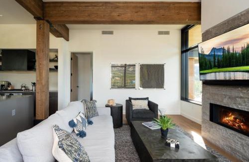 Big Sky Apartment | 201 LakeLodge by Moonlight Basin Lodging