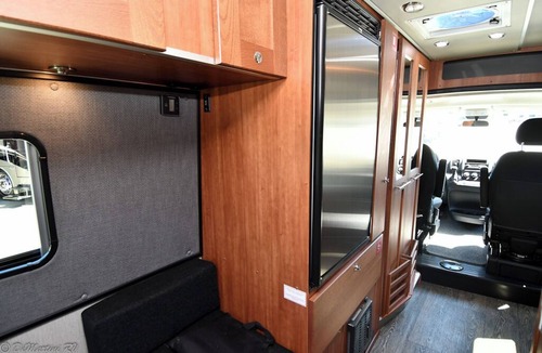 Fargo House | 2018 RoadTrek Simplicity SRT ➡ Explore with EASE