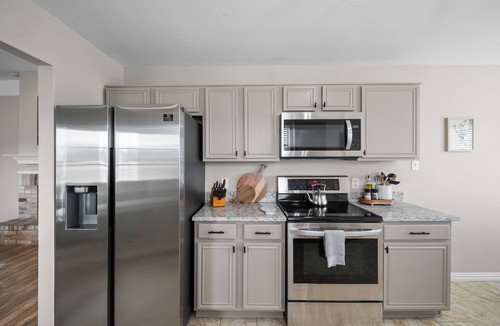 South Arlington House | 2026 Soccer Tournament Home | AT&T Stadium 10 Min | Sleeps 8 | Grand Prairie