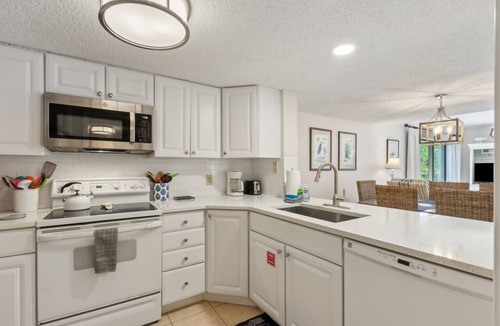 Fernandina Beach Condo | 2034 Beachwood - Close to the Omni and Steps to the Beach