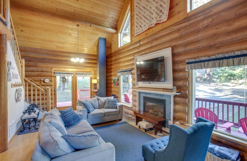 Carey Bay House | 207 m² House ∙ 4 bedrooms ∙ 14 guests