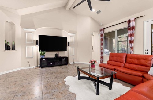 Schertz House | 209 m² House ∙ 4 bedrooms ∙ 14 guests