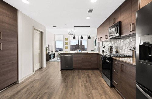 Peachtree Center Apartment | 20th-Floor Luxury 1BR | Skyline Views, Pool, Walk to Mercedes-Benz Stadium