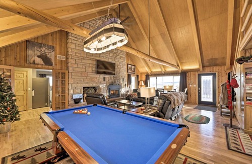 Centennial House | 213 m² House ∙ 2 bedrooms ∙ 14 guests