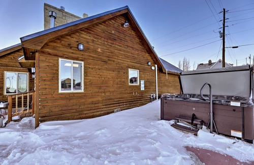 Centennial House | 213 m² House ∙ 2 bedrooms ∙ 14 guests