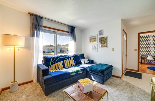 South Bend House | 213 m² House ∙ 3 bedrooms ∙ 9 guests
