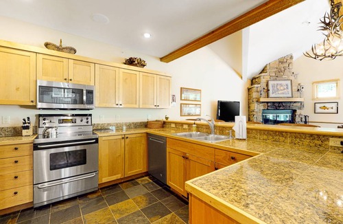 Teton Village Condo | 215 m² Condo ∙ 3 bedrooms ∙ 6 guests