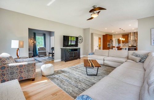 Lewis Center House | 222 m² House ∙ 3 bedrooms ∙ 8 guests