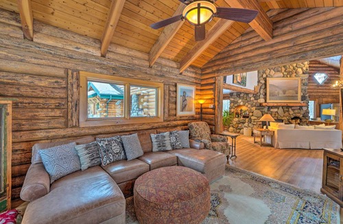 Hailey House | 227 m² House ∙ 2 bedrooms ∙ 6 guests