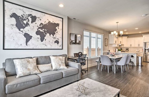 Fountain Square House | 228 m² House ∙ 3 bedrooms ∙ 10 guests