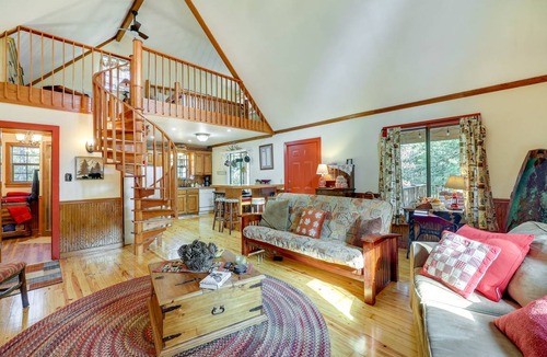 Pine Ridge House | 232 m² House ∙ 2 bedrooms ∙ 10 guests