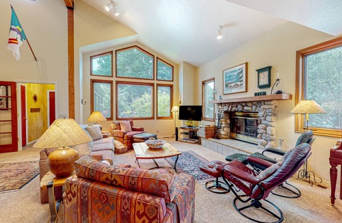 Twin Creeks House | 232 m² House ∙ 4 bedrooms ∙ 10 guests