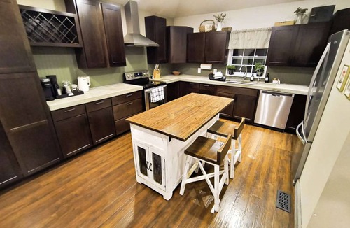 Boone County House | 232 m² House ∙ 4 bedrooms ∙ 12 guests