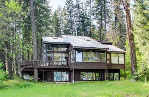 Spirit Lake House | 232 m² House ∙ 4 bedrooms ∙ 8 guests