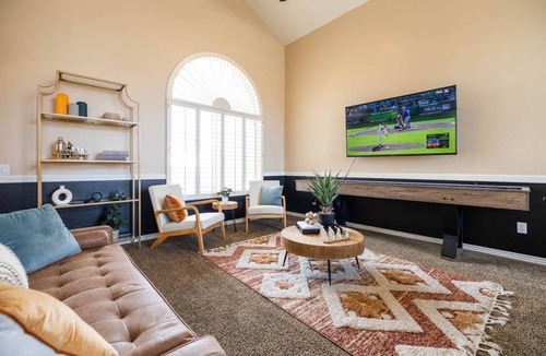 Val Vista Lakes House | 236 m² House ∙ 5 bedrooms ∙ 11 guests
