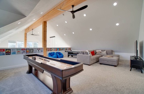 Donnelly House | 236 m² House ∙ 4 bedrooms ∙ 12 guests