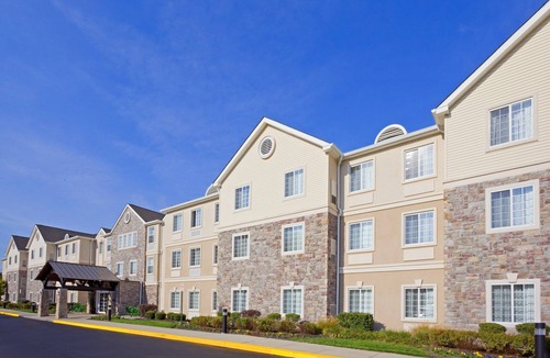 Mount Laurel Condo | 24 Hour Fitness Center + Business Center | Evening Receptions + Convenient Location