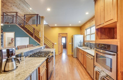 Hartsville House | 241 m² House ∙ 3 bedrooms ∙ 10 guests