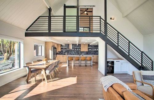 Twin Lakes House | 241 m² House ∙ 4 bedrooms ∙ 10 guests