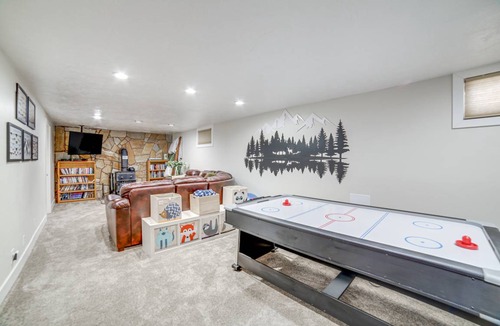 Idaho Falls House | 241 m² House ∙ 5 bedrooms ∙ 16 guests