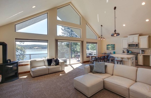 Loon Lake House | 247 m² House ∙ 5 bedrooms ∙ 13 guests
