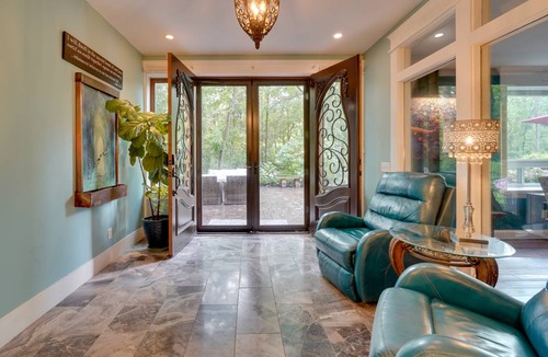 Delaware House | 250 m² House ∙ 3 bedrooms ∙ 10 guests