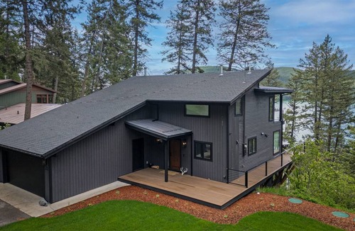 Whitefish House | 251 m² House ∙ 5 bedrooms ∙ 5 guests