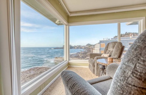 Depoe Bay House | 256 m² House ∙ 2 bedrooms ∙ 6 guests