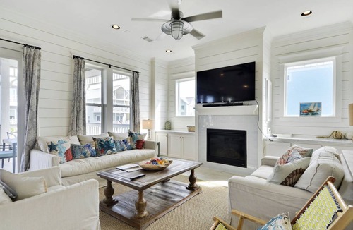 Beachside Village House | 258 m² House ∙ 6 bedrooms ∙ 15 guests