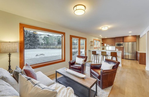 Hulen Meadows House | 260 m² House ∙ 4 bedrooms ∙ 10 guests